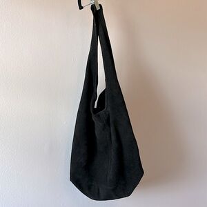 Black boho chic suede bucket purse by Vera Tucci